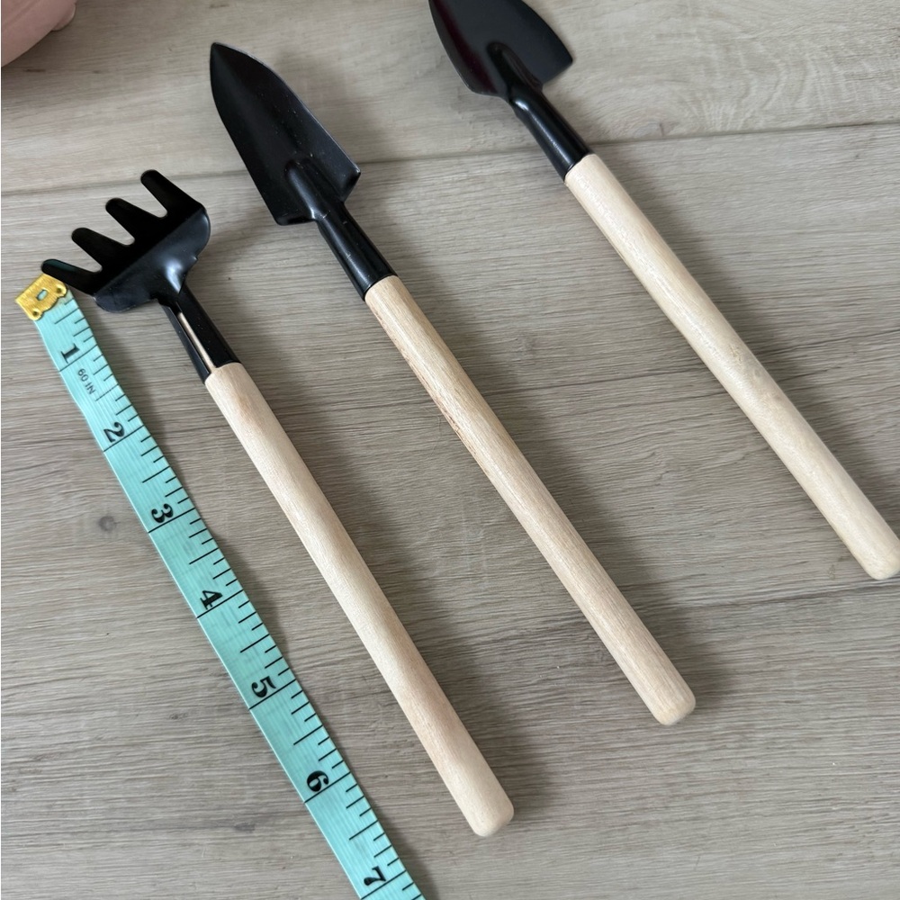 Miniature decorative garden utensils, cottage, core farmhouse, country  decor - Picture 3 of 4